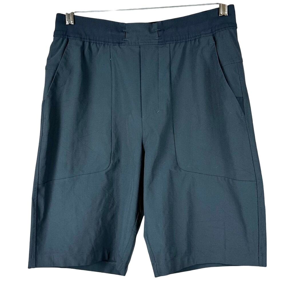 Lululemon Long Weekend Short Melanite Men's Size Medium Excellent Used Condition